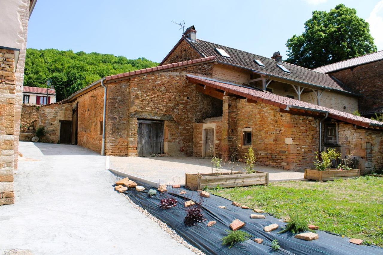 Le Clos Des Pierres Rouges Burgy Luaran gambar