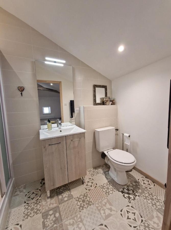 Le Clos Des Pierres Rouges Burgy Luaran gambar
